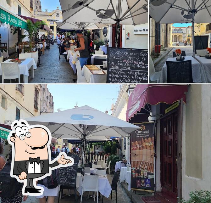 Check out how Esto no es un café looks inside