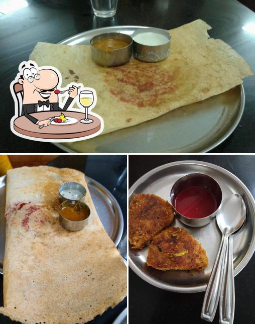 Meals at Indian Coffee House, Fort Road