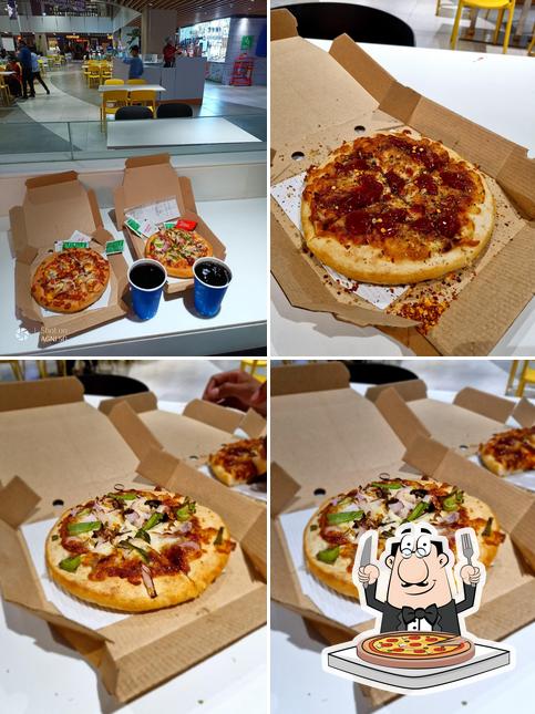 Get pizza at Pizza Hut Treasure Island Mall, Indore