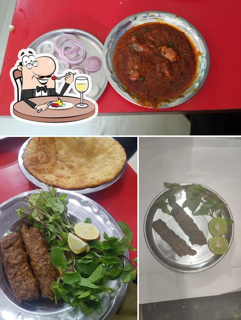 Food at Mumbai Famous Seekh Paratha