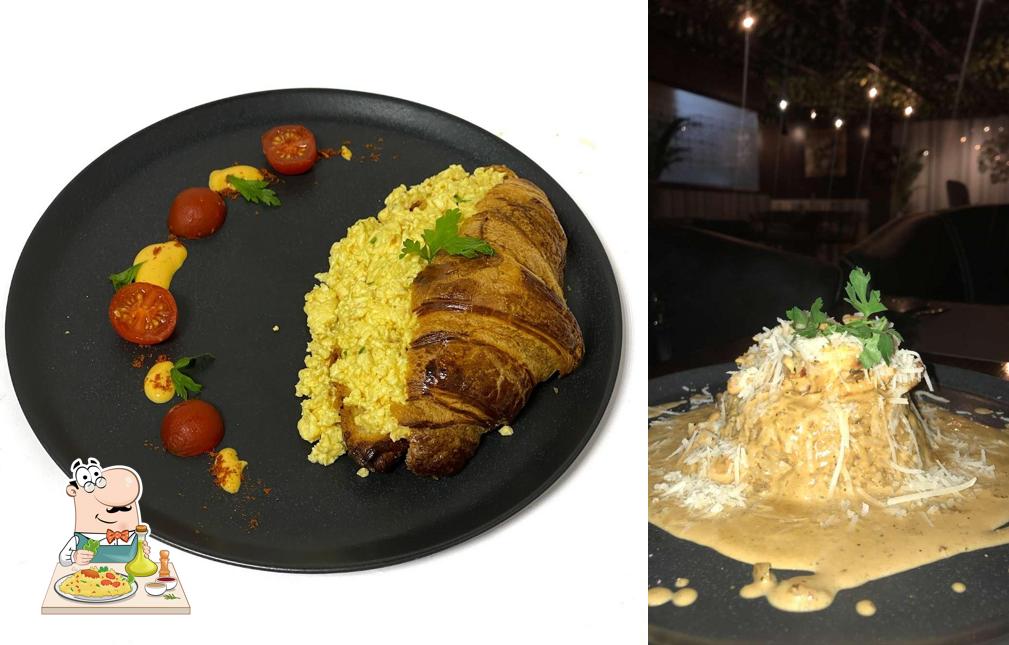 For Four Restaurant & Cafe, Ras AlKhaimah, Musallah Al Eid Rd