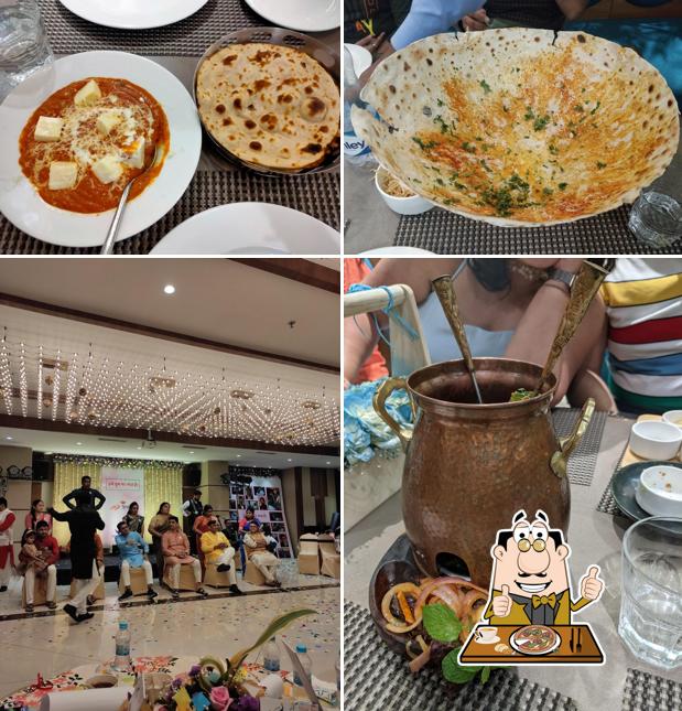 Order pizza at GNine - Restaurant Banquet Rooms