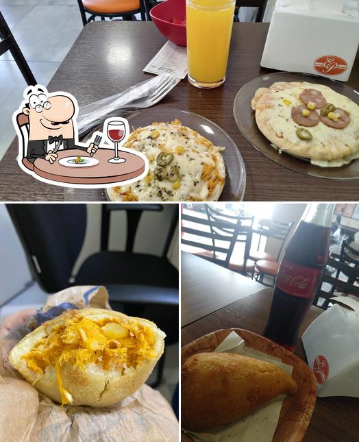 Entre diversos coisas, comida e bebida podem ser encontrados no Empório do Pão - Padaria, Confeitaria e Lanchonete