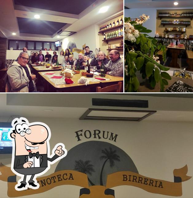Dai un'occhiata agli interni di Forum - birreria paninoteca