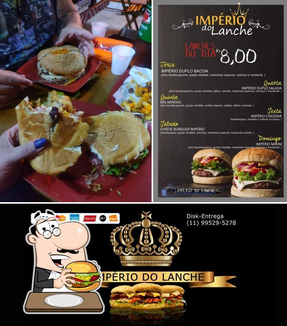 Os hambúrgueres do Império do Lanche irão saciar uma variedade de gostos