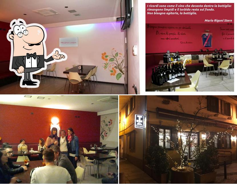 Dai un'occhiata agli interni di Flower Cafe
