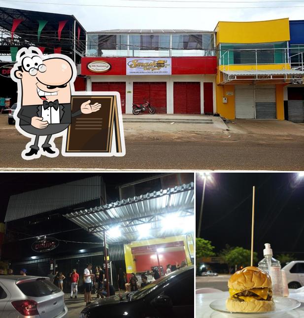 O exterior do SMASH BURGUER