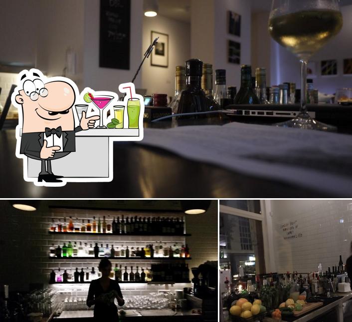 Здесь можно посмотреть фотографию ресторана "B10 Restaurant, Wine & Gin Bar"