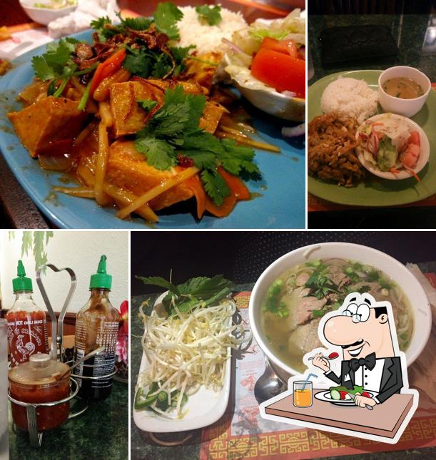 Green Papaya, 16893 NW 67th Ave in Miami Lakes Restaurant menu and