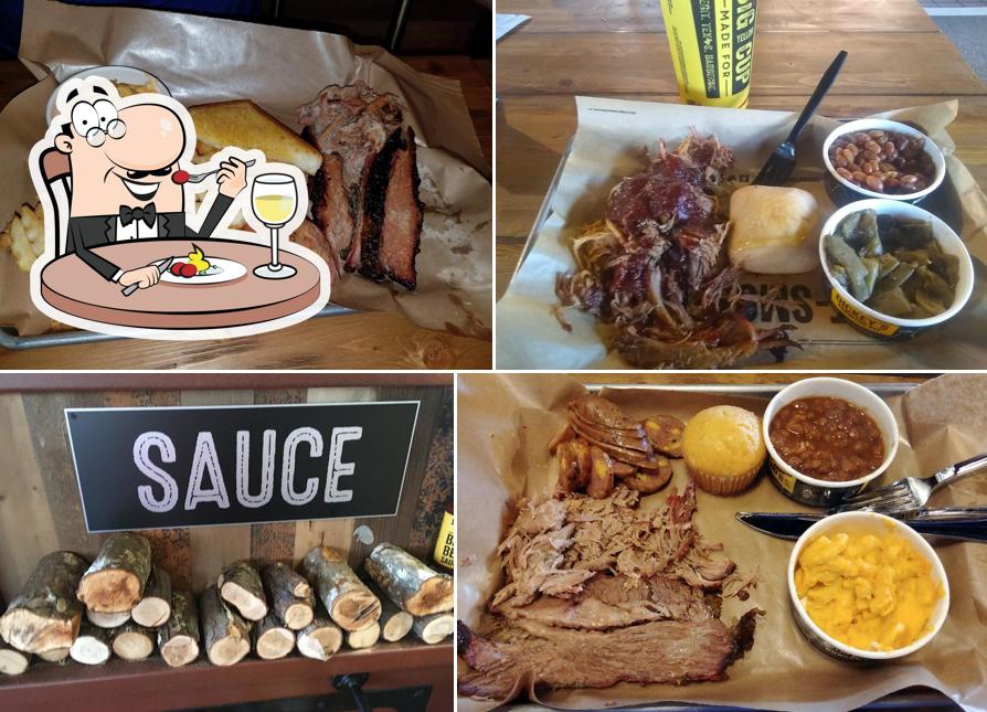 Dickey's Barbecue Pit, 1388 W International Speedway Blvd Ste 110 in