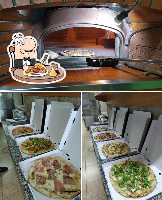 Ordina una pizza a Pizzeria "La Margherita"