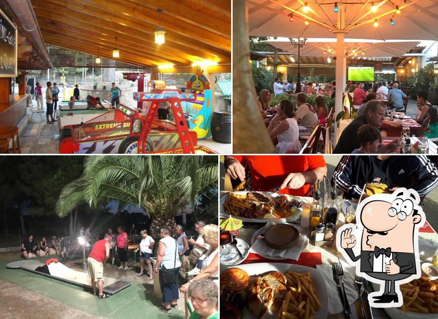 Minigolf Bar Cristóbal in Cala Millor Restaurant reviews