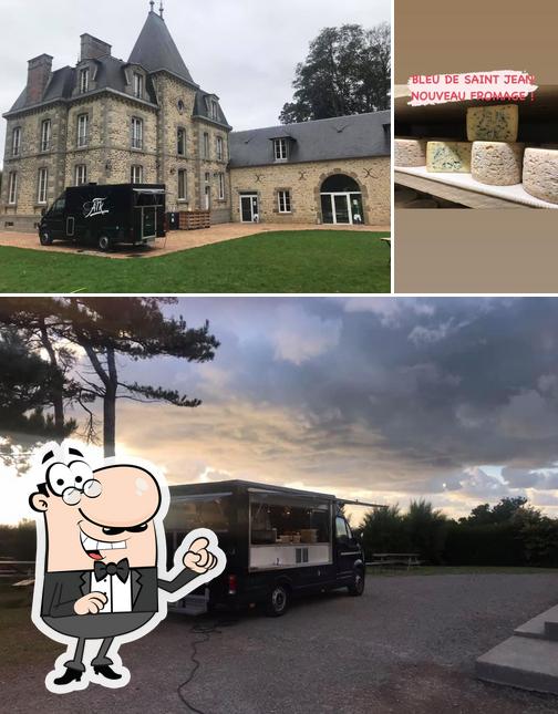 BURGER ATK food - Food Truck se distingue par sa extérieur et nourriture