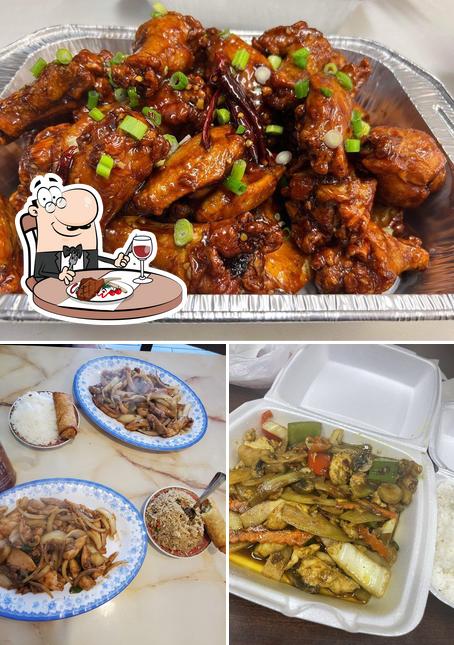 Eggroll Express provides meat dishes