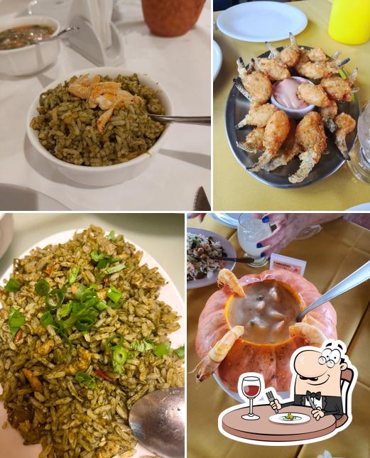 Nasi goreng em Cabana do Sol