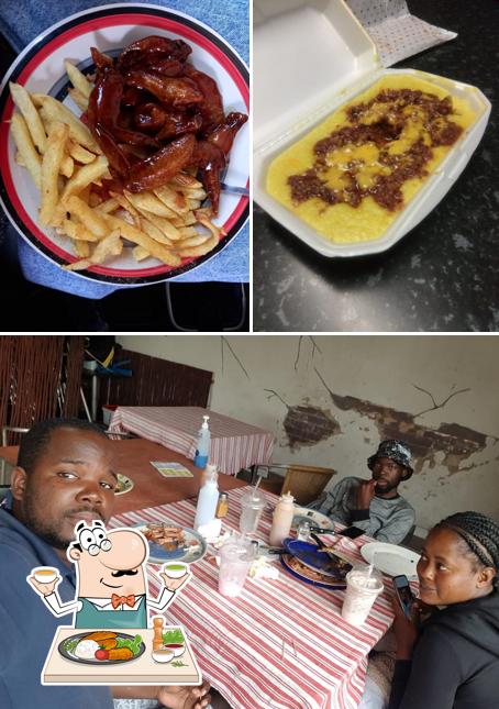 La photo de la nourriture et table à manger de La Conga Road House’s