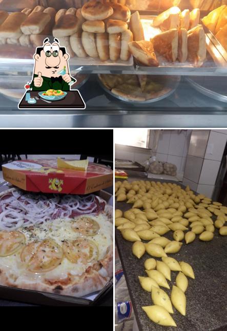 Comida em Mega Esfiha