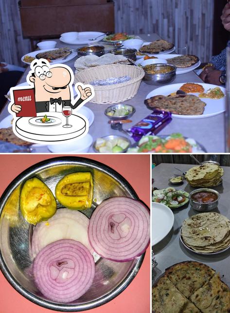 Food at Guddu Agrawal Bhojnalaya