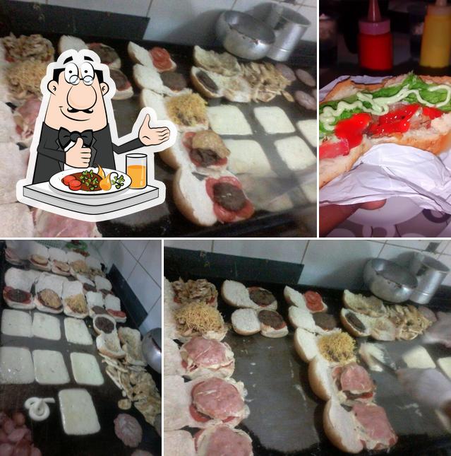 Horse's Lanches