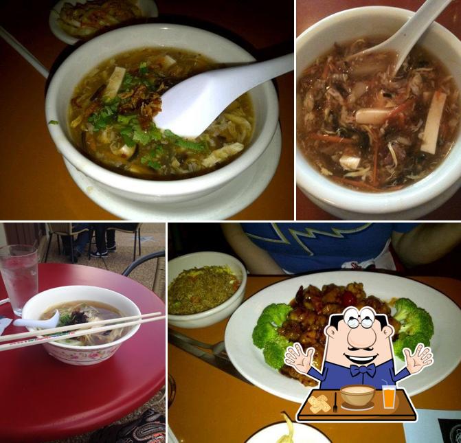 Food at Chinese Noodle Cafe
