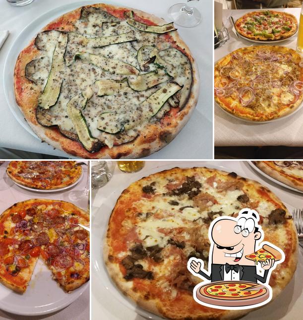 Prenditi una pizza a Pizzeria Italia