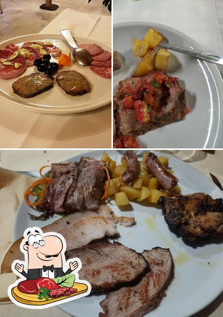 Scegli i un pasto a base di carne a Chioccia d'oro