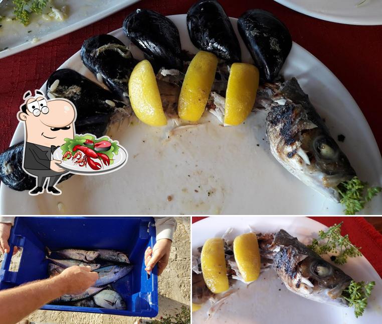 Ordina la cucina di mare a Caffe Bar Hogar