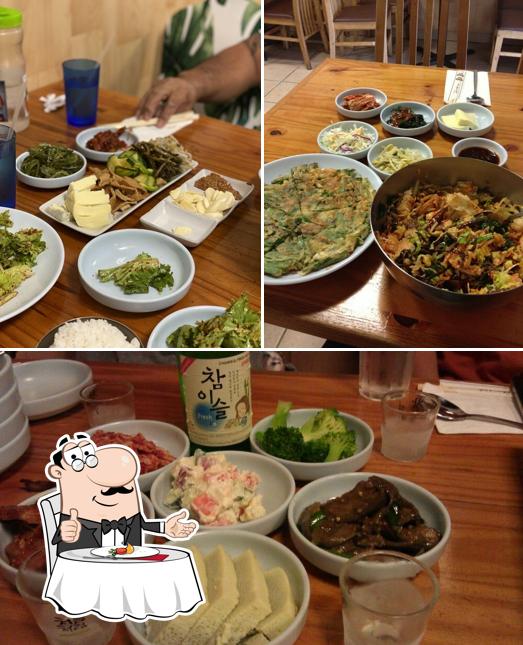 Frog House Restaurant in Honolulu Restaurant menu and reviews