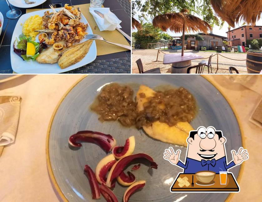 La cibo e interni del ristorante