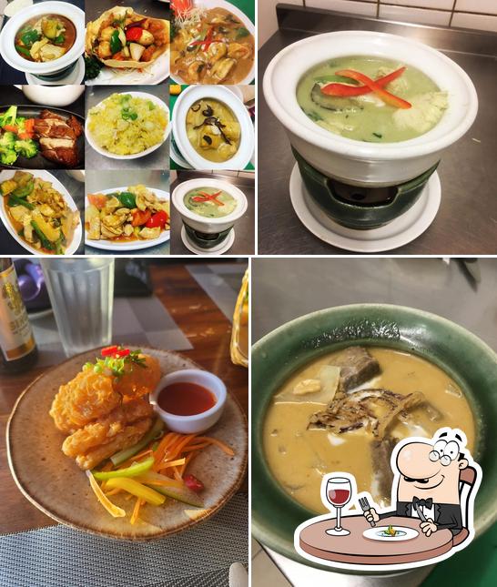 Taan Thai Restaurant in Boston Restaurant menu and reviews