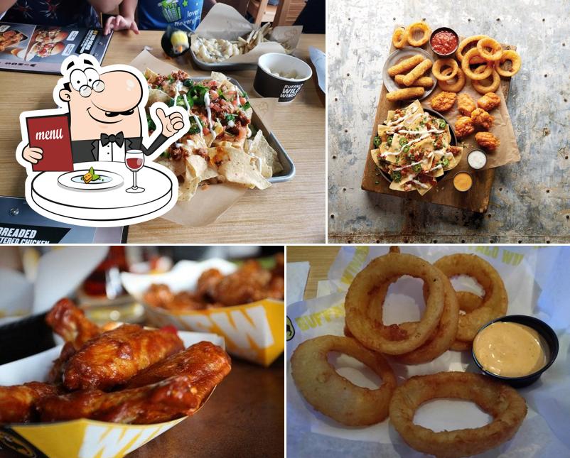 Buffalo Wild Wings in Onalaska Restaurant menu and reviews