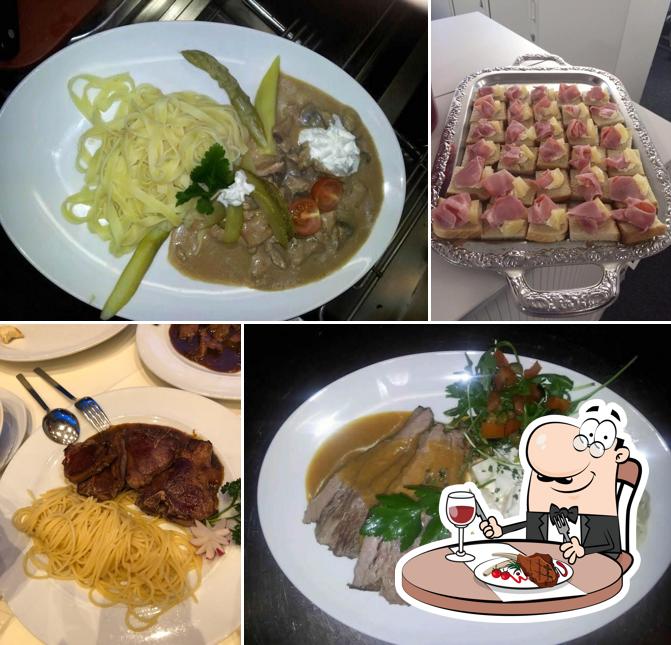 Prenditi i piatti di carne a Café Restaurant Passagino