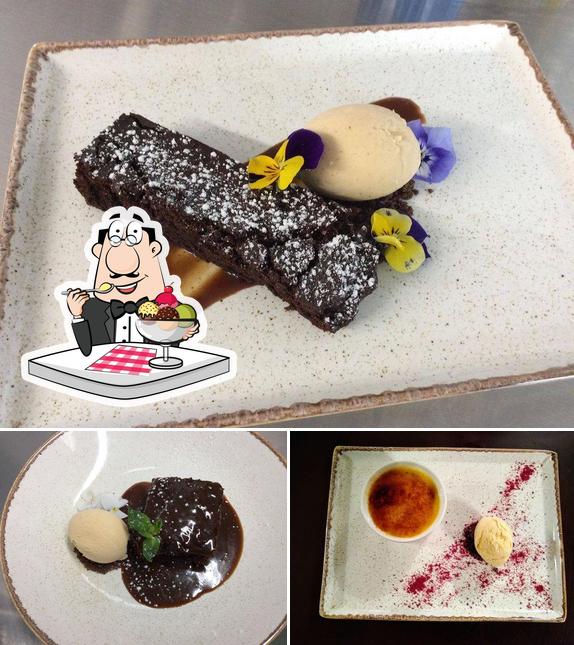 The Dolphin Inn, Peacemarsh in Gillingham Restaurant menu and reviews