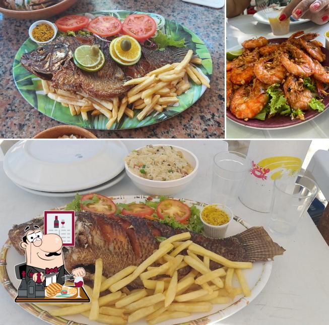 Попробуйте блюда из мяса в "Chico do Caranguejo Praia"