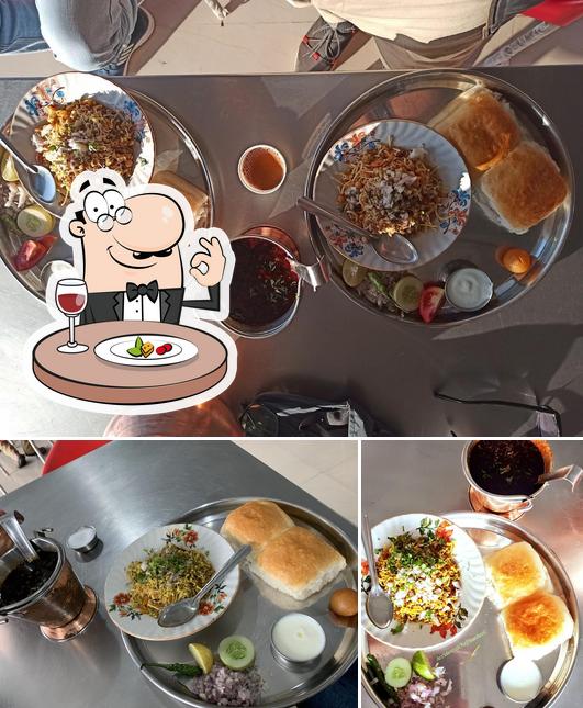 Someshwar Bhel and Misal