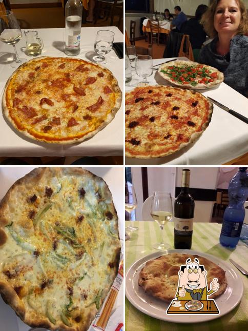 Ordina una pizza a Ristorante Pizzeria Il Pescatore