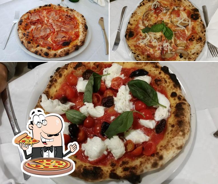 Scegli una pizza a Ristorante-Pizzeria La Timpa