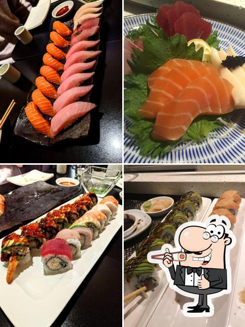 В "Sushi In Restaurant" подают суши и роллы