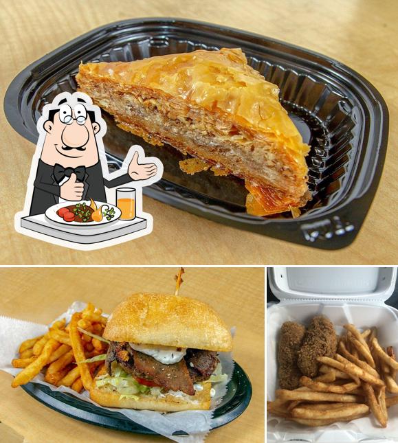 Hook Fish & Chicken in Middletown Restaurant menu and reviews