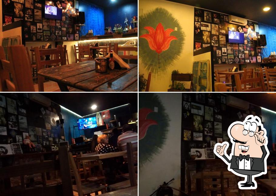 O interior do Underdog Pub BC