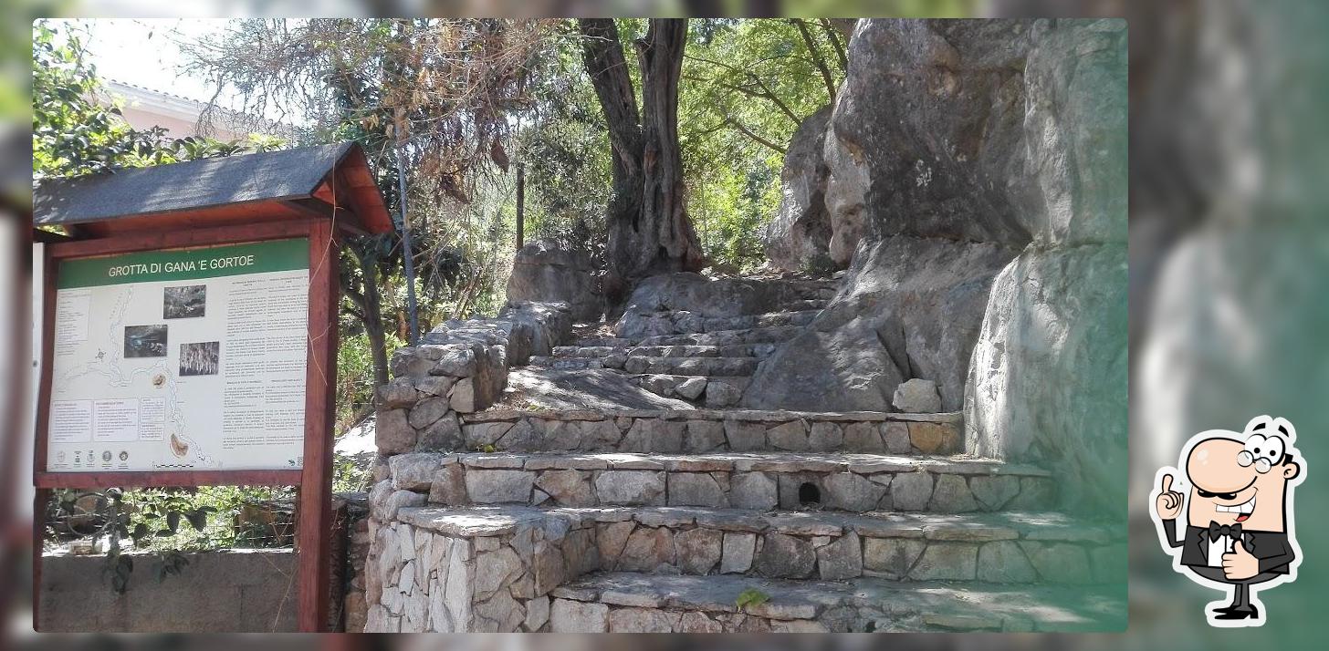 Grotta di Gana 'e Gortoe