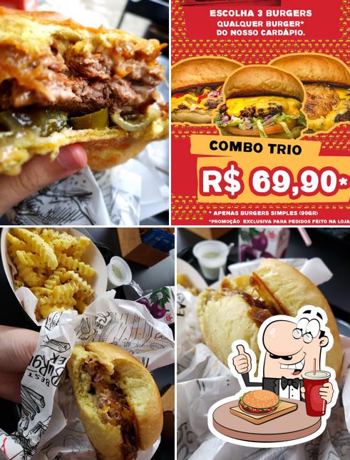 Hambúrguer em Paratodos Burger e Beer