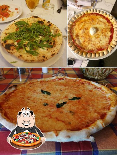 Prenditi una pizza a Ristorante Pizzeria Mari & Monti( nuova gestione)