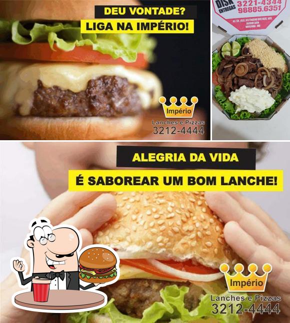 Peça um hambúrguer no Império Lanches e Pizzas