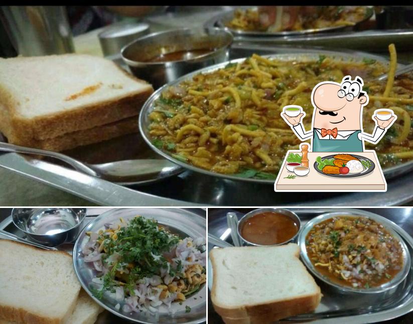 Meals at Bedekar Misal