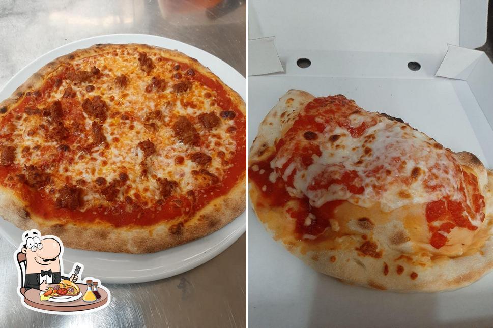 En Sapori di Napoli, puedes pedir una pizza
