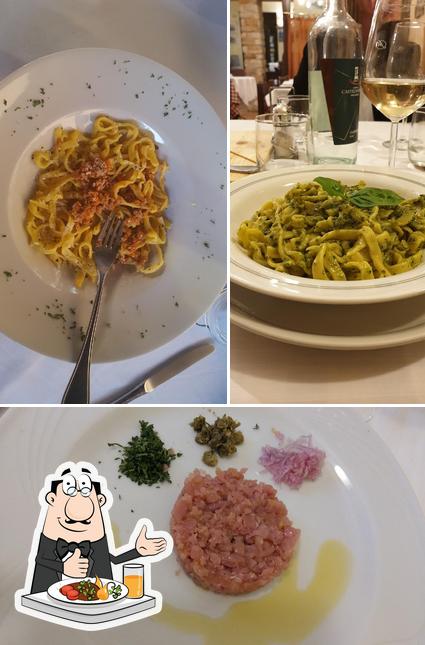 Platti al Ristorante Trattoria Del Ponte