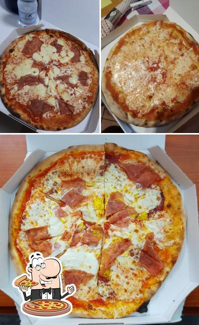 Scegli tra le molte varianti di pizza