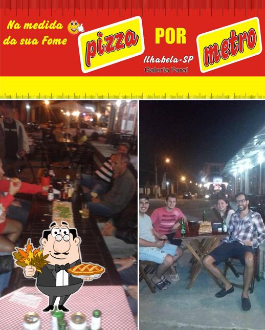 See this pic of Pizza Por Metro