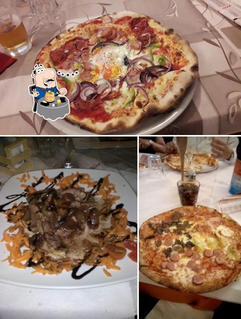 Еда в "Pizzeria Trattoria Della Pesa Rizzolo di San Giorgio"
